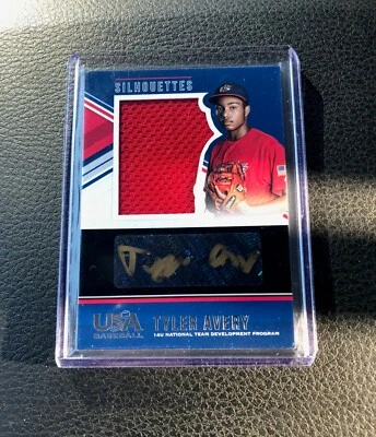 2018 Panini USA Stars & Stripes Tyler Avery Black Gold Jersey Auto 18/39 - Image 1 of 2