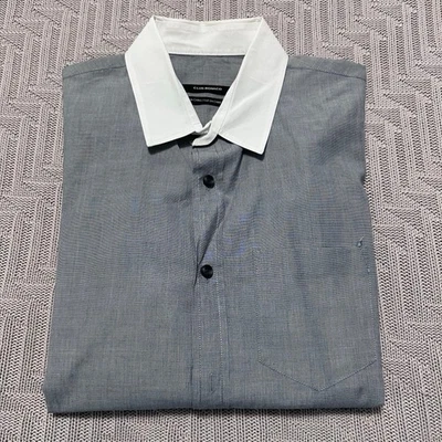 Club Monaco gray short sleeve button down with contrasting white collar L - Image 1 of 4