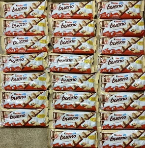 23 BARS Limited Italian Kinder Bueno BIANCO Tavolette di Cioccolato - 2 Barrette/Confezione - Foto 1 di 7