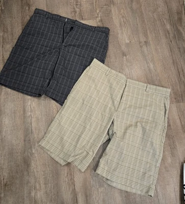 Pantalones cortos de golf para hombre Walter Hagen a cuadros tostados y blancos y negros y blancos talla 36 Foto 1 de 4