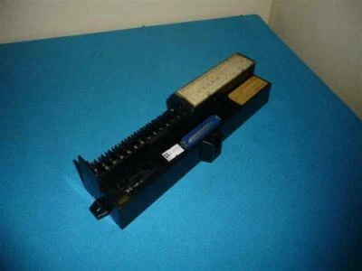 Fuji Electric AU-CW51B1-03 U160V Terminal Block - Image 1 of 4