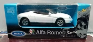 Welly 1:60 Scale / 1996 Alfa Romeo Spider - White - Model Car - Picture 1 of 5