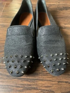 Schutz Damen-Flats schwarz Glitzer Nieten/Spikes 6,5 – kostenloser Versand! - Bild 1 von 5