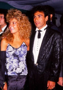 Mexican soccer player of Real Madrid Hugo Sanchez, and wife Madrid- Old Photo - Picture 1 of 1