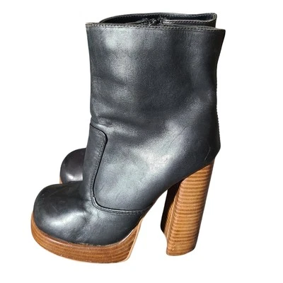Women 6 M WILD PAIR SHORT LIST Black Leather Platform Bootie Style 268 Heels - Image 1 of 4