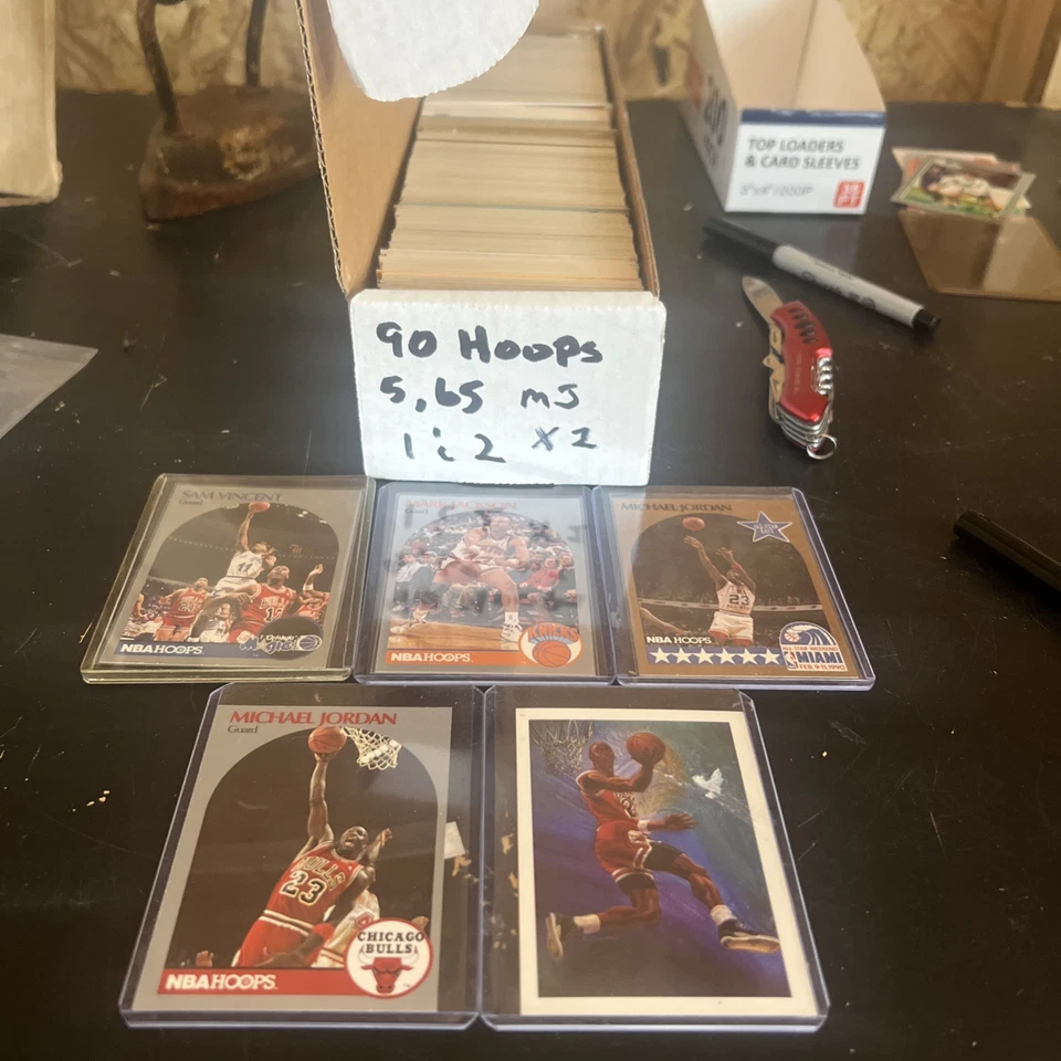 1990-91 Hoops Series 1 &2 Complete Set (1-440) - Image 1 of 3