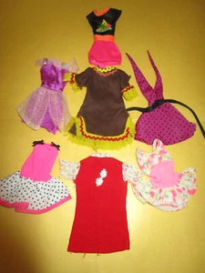 458) 7 ALTE VINTAGE KLEIDER ZUM REPARIEREN FÜR BARBIE PETRA UA 29cm MODEPUPPEN - Bild 1 von 16