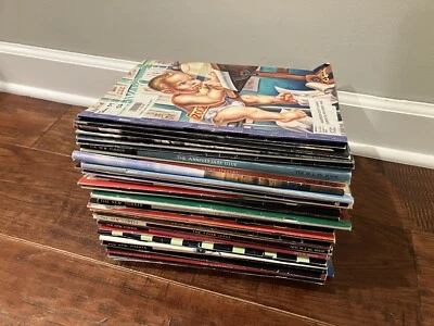 The New Yorker 2002 Complete Year Lot of 46 Full Magazines +2 Supplements Ex-Lib - Image 1 of 4