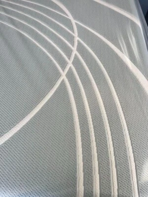 TXL Tempur-Pedic Luxe Adapt 2.0 Medium Hybrid Mattress - Image 1 of 2