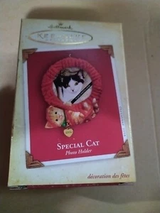 2004 Hallmark Keepsake Ornament Special Cat Photo Holder - Picture 1 of 1