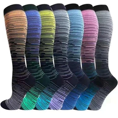 Juego de 7 calcetines de compresión 20-30 mmHg para mujer hombre calcetines hasta la rodilla para correr Foto 1 de 4