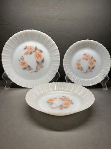 Vintage 12-teiliges Set TERMOCRISA MILCHGLAS "IRENE" Teller und Schüsseln. EUC - Bild 1 von 14