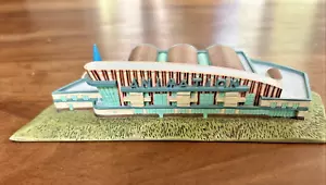 Disney Building Feature Animation Studio Miniature Replica-Super Rare - Picture 1 of 6