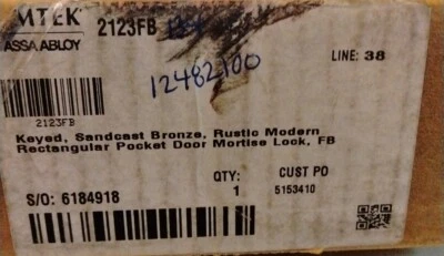 Emtek Assa Abloy 2123FB 钥匙,砂岩青铜,乡村现代长方形... — 第 1/4 张图片