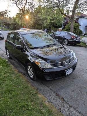 Nissan: Versa SL Foto 1 de 4