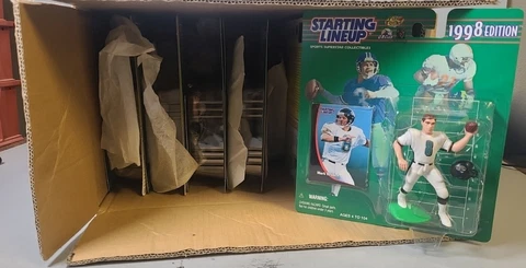 1998 STARTING LINEUP - MARK BRUNELL NFL - Lot of 16 figures BRAND NEW Cover