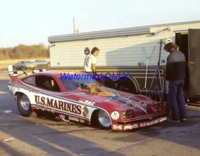 Bob Pickett "U.S.MARINES" Mickey Thompson Oldsmobile NITRO ¡FOTO de coche divertido! #(9) Foto 1 de 2