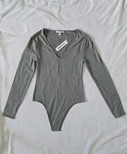 NWT Steve Madden V Neck Bodysuit Long Sleeves, DM15637R, Heather Grey, Medium - Picture 1 of 13