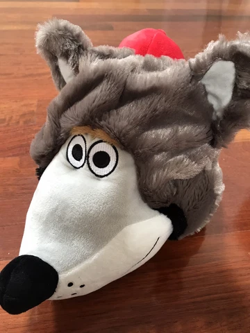 Kansas City Chiefs Mascot Kc Wolf Stadium Hat Fco Cover
