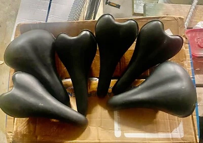 Asientos de bicicleta de montaña - 6 en total - Nuevos, negros Foto 1 de 2