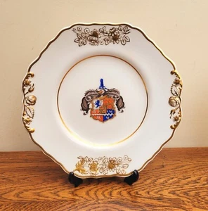Spode Felspar Porcelain Armorial Plate Coloured Enamel Coat of Arms, c1815 - Picture 1 of 7