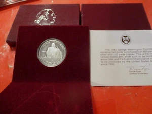 1982 GEORGE WASHINGTON 90% SILVER HALF DOLLAR PROOF COIN-US MINT - Picture 1 of 6