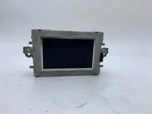 Mercedes-Benz E-Klasse W212 Zentraldisplay Navi Bildschirm Monitor A2129010400 - Bild 1 von 3