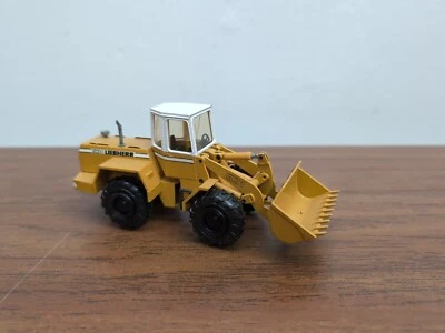 1/50 Scale Conrad 2887 Liebherr 531 Wheel Loader Construction Toy - Image 1 of 3