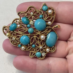 Vintage Adrienne Vittadini Gold Tone Leaf Open Work Faux Turquoise Pin Brooch AV - Picture 1 of 4