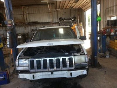 Air Cleaner Fits 93-98 GRAND CHEROKEE 1760727 - Image 1 of 4