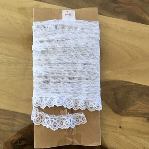 lot of 7 yards of Vintage White Lace Ruffle - 1 Inch Wide - Picture 1 of 3