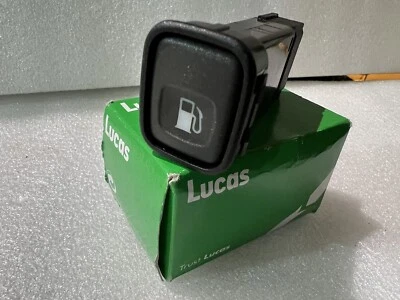 RANGE ROVER P38 - GENUINE FUEL FILLER FLAP RELEASE SWITCH BUTTON - AMR3388LR - Image 1 of 4