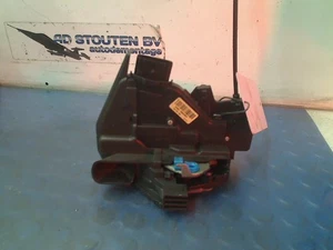 TÜRSCHLOSS RECHTS VORNE Kia Stonic (YB) 2022 81320H8050MD3 - Bild 1 von 5