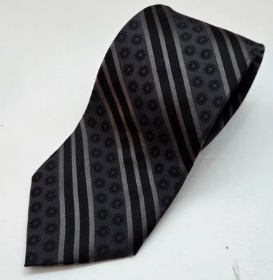 Corbata para hombre Star Wars 100 % seda negra a rayas patrón de escudo imperial Foto 1 de 4