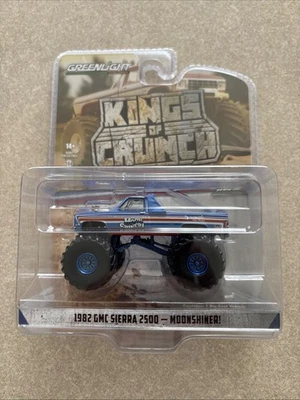 GMC Sierra 2500 Moonshiner 1982 Kings of Crunch 2025! Walmart Blue Chase 1:64 Foto 1 de 4