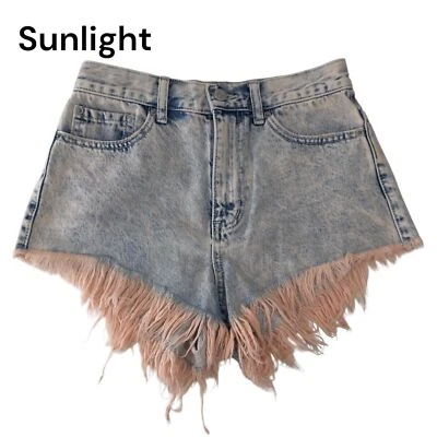 Pantalones cortos de mezclilla descarados de tiro alto BDG con dobladillo rosa con flecos para mujer talla 26 lavado ácido Foto 1 de 4