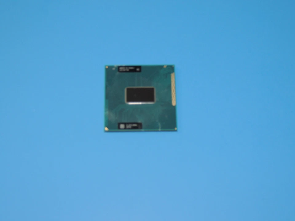 SR0N1 Intel Core i3-3110M 2.4 GHz 5GT/s Socket G2 Laptop CPU Processor - Image 1 of 1