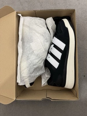 Adidas Originals Forum2000 Black/White - Size UK 11 - Image 1 of 4