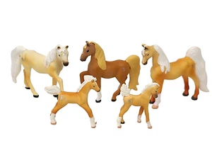 Vintage Grand Champion 5 Horse Micro Mini Complete Palominos Set 1996 1997 1998 - Picture 1 of 15