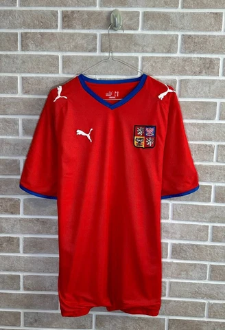 Czech Republic 2008/2009 PUMA Home Football Shirt Men's Cover
