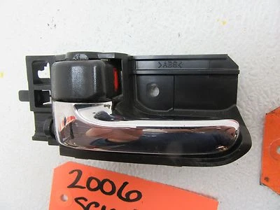 INTERRUPTOR DE BLOQUEO DE MANIJA DE PUERTA INTERIOR INTERIOR LADO DEL CONDUCTOR IZQUIERDO COCHE IZQUIERDO 05-10 SCION TC  Foto 1 de 4