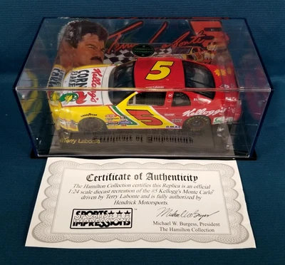 Coche diecast NASCAR 1997 Terry Labonte Kelloggs Corn Flakes #5 de colección en caja de exhibición Foto 1 de 4