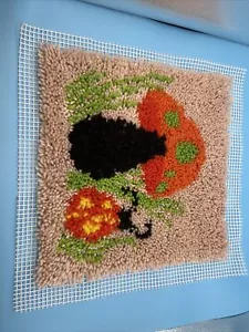 Mushroom Wall Hanging Latch Hook Rug Boho Psychedelic Hippy Art VTG 70s READ - Picture 1 of 8