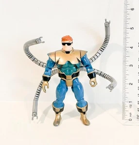 Ultimate Doctor Octopus Toybiz Action Figure Marvel Universe Spider-Man 1994 5" - Foto 1 di 5