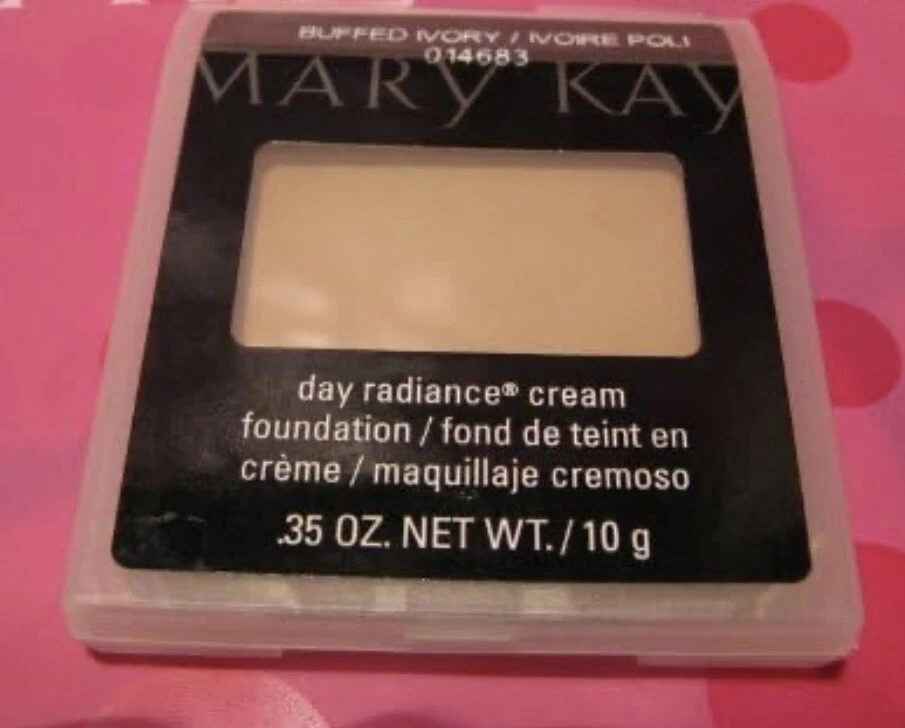 Mary Kay BUFFED IVORY Day Radiance Cream Foundation 014683  NEW - Image 1 of 1