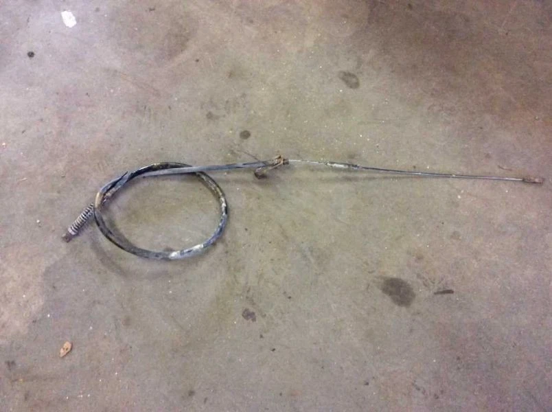 00 01 02 03 04 05 06 07 CABLE FRENO EMERGENCIA EJE TRASERO IZQUIERDO FORD E250 E350 E450 Foto 1 de 4