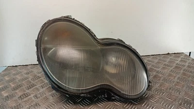 A2038200251 Faro derecho MERCEDES-BENZ CLASE C (W203) C 220 CDI (203.006) Foto 1 de 4