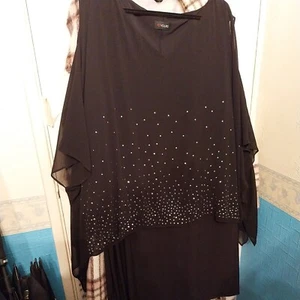 Plus size 30/32 Stunning Dress/Top In Black By Yours - Picture 1 of 7