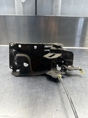 1982-1986 Chevy & GMC Truck Blazer Jimmy Suburban Right Door Latch OEM Foto 1 de 2