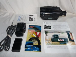 Sony CCD-TR400 Stereo HI8 HI 8 8mm Video8 Videocamera Lettore Videoregistratore Trasferimento Video - Foto 1 di 6